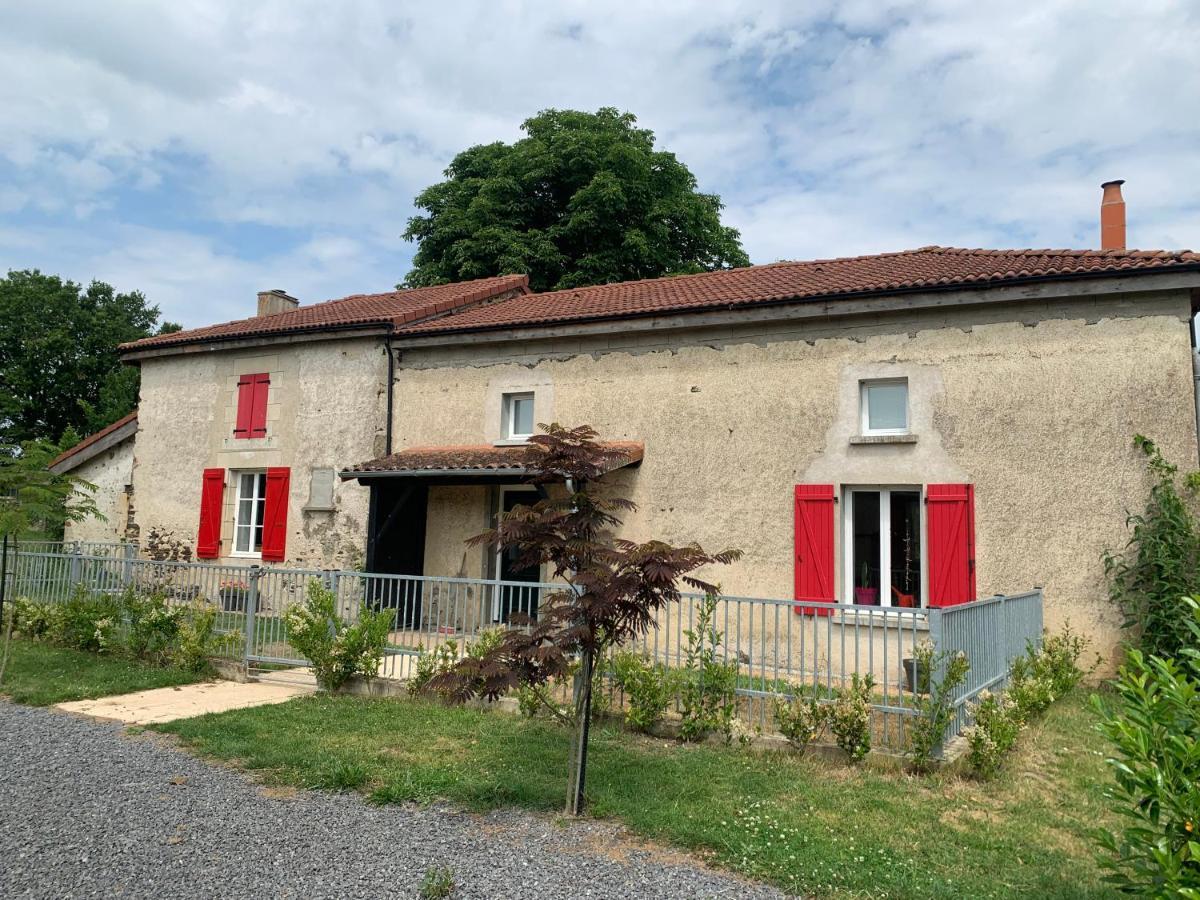 Le Marronnier Entre Les Buis Bed & Breakfast Bussière-Portevine Exterior foto